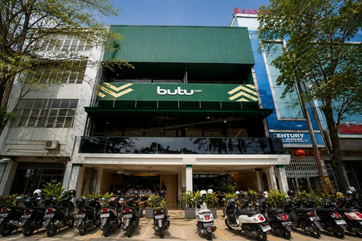 Butu Kopi Pontianak: Coffee Shop Modern dengan Suasana Santai di Jantung Kota - foto 1